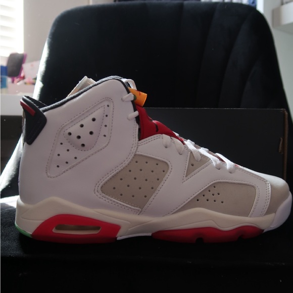 Air Jordan Retro Hare